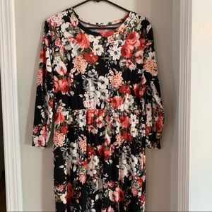 The Mesa Floral Maxi in Black